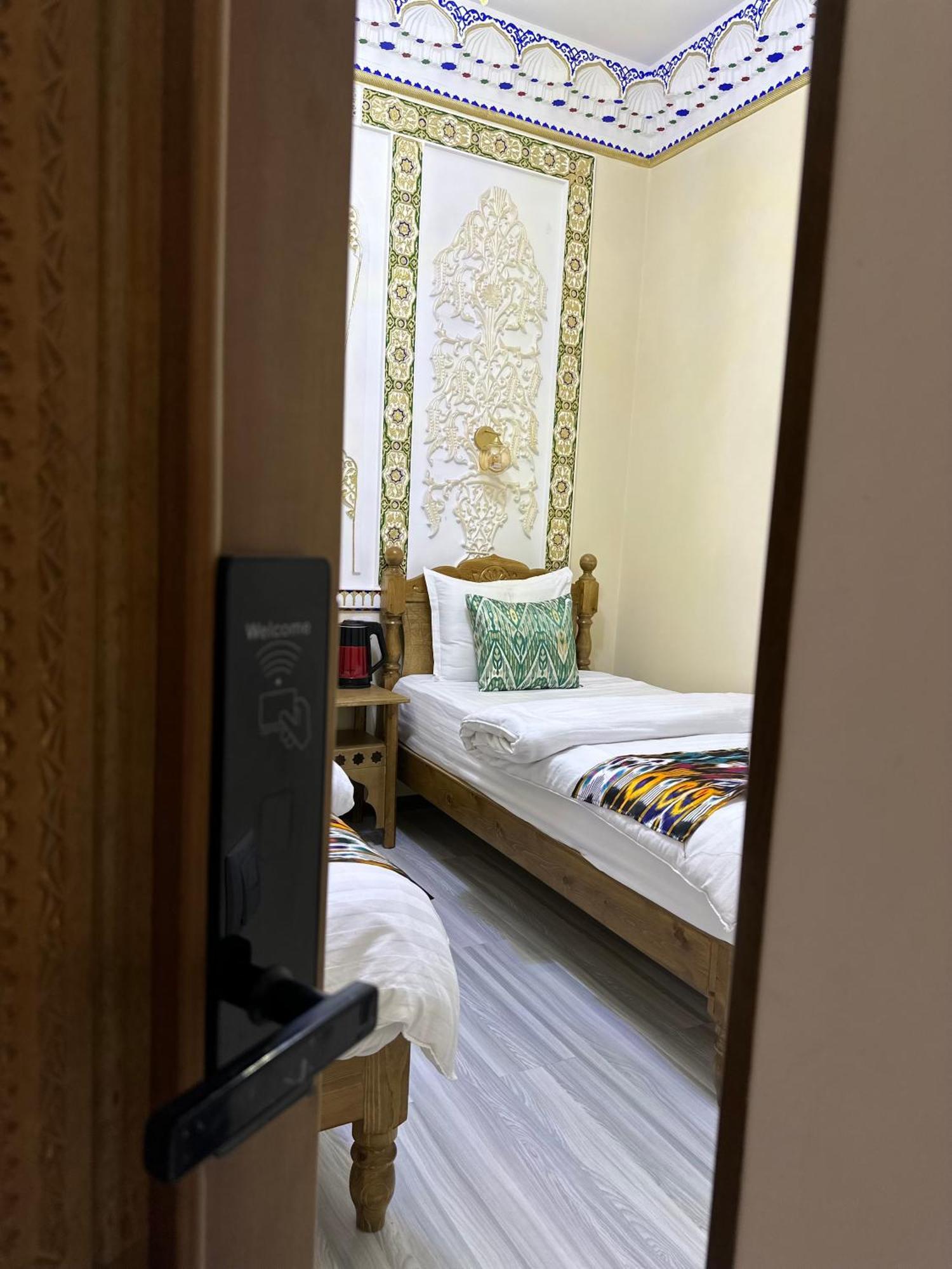 Hotel Zarhal Bukhara Eksteriør billede