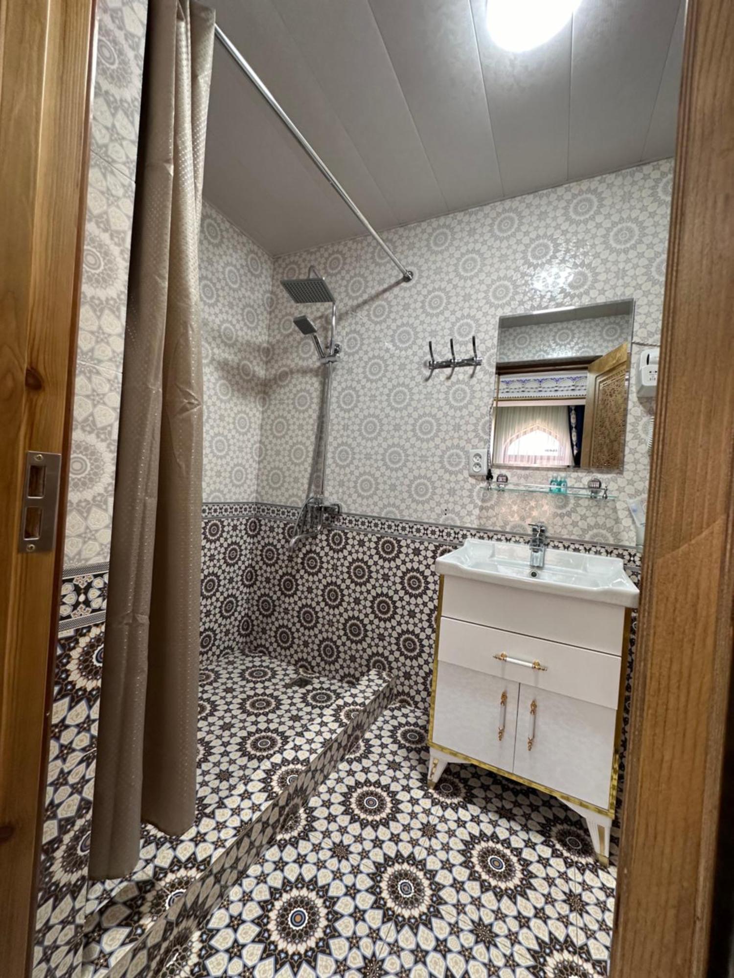 Hotel Zarhal Bukhara Eksteriør billede